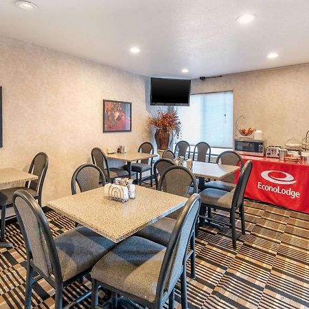 Econo Lodge Pueblo Eksteriør bilde