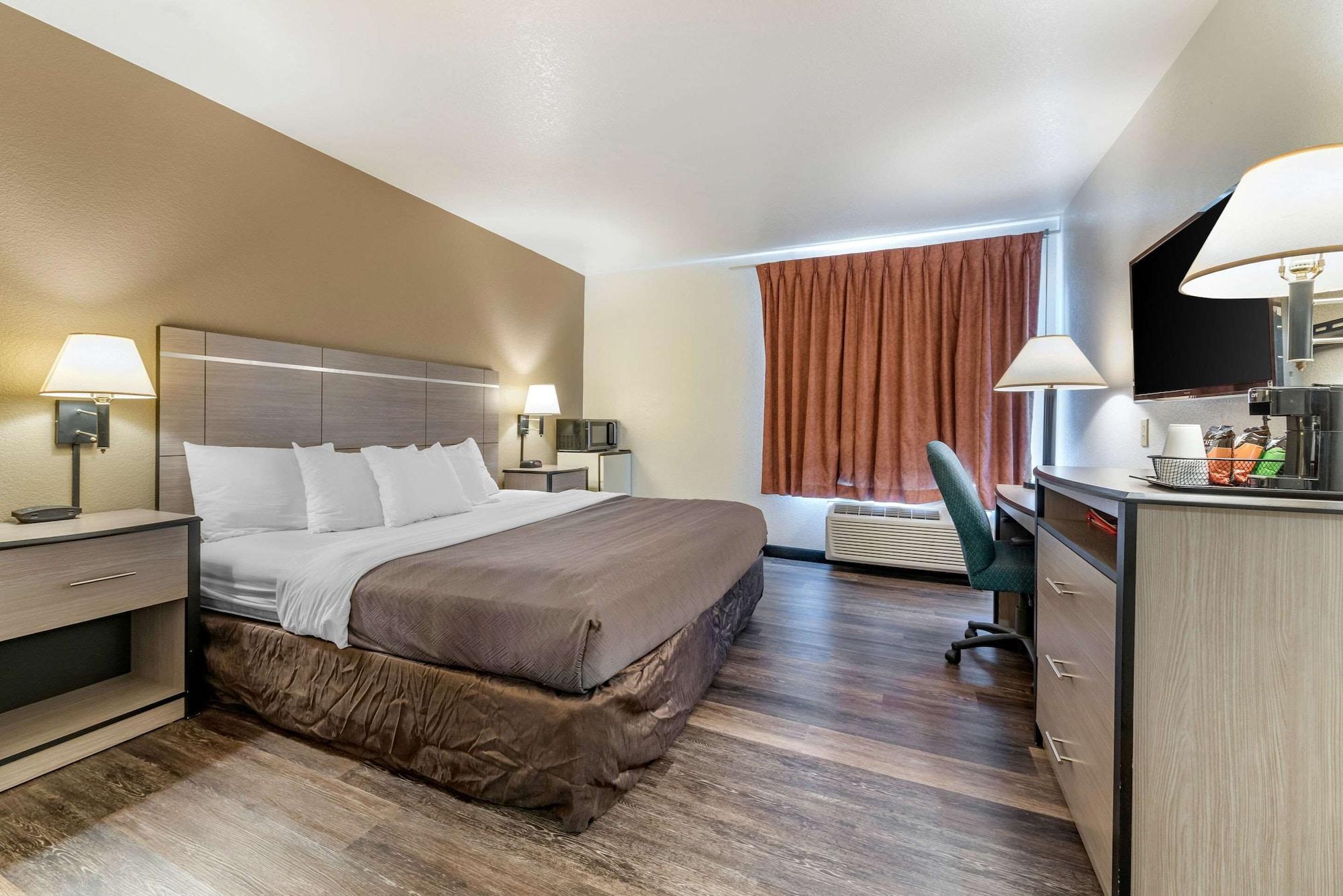 Econo Lodge Pueblo Eksteriør bilde