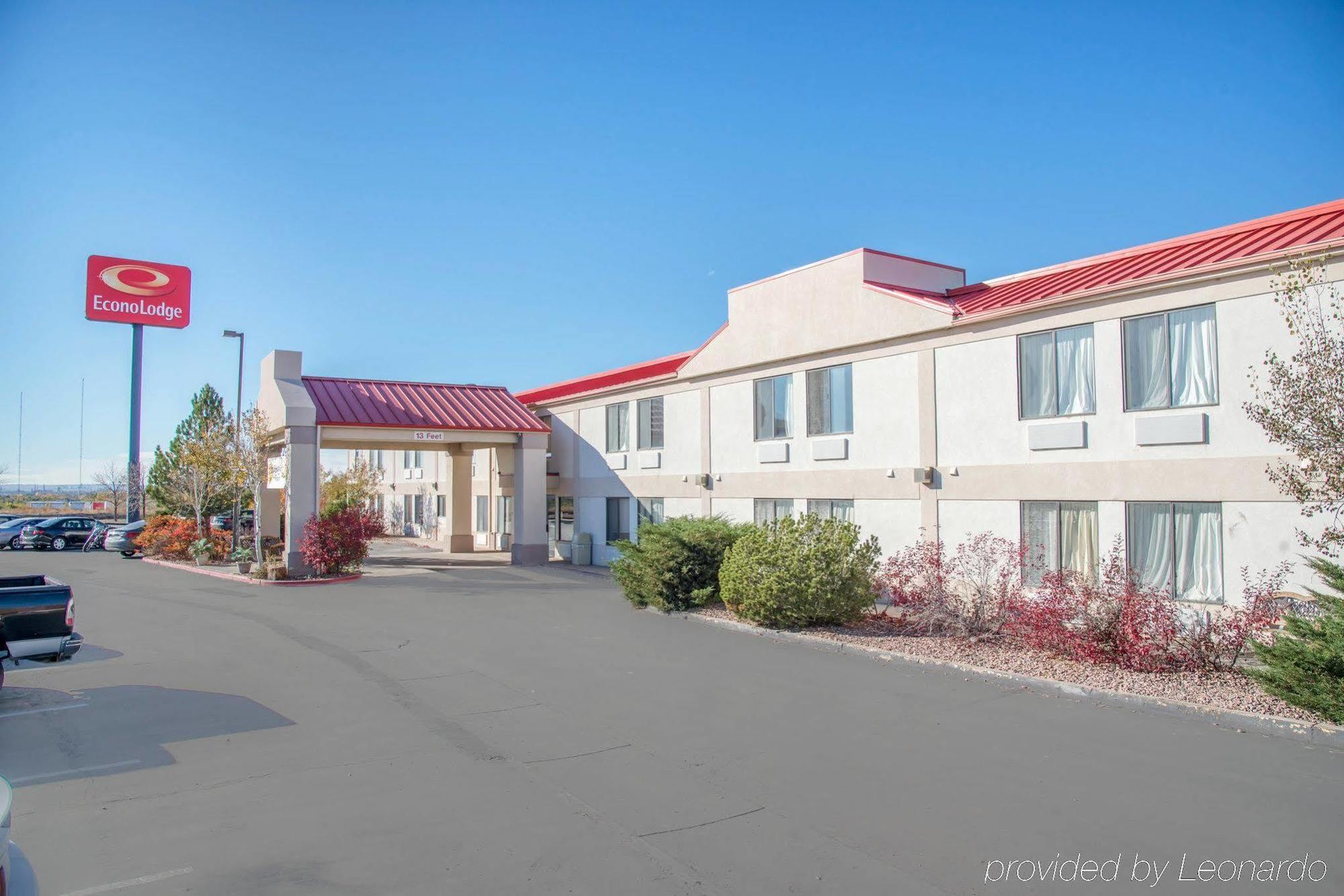 Econo Lodge Pueblo Eksteriør bilde